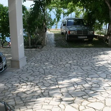 Ivo Apartman